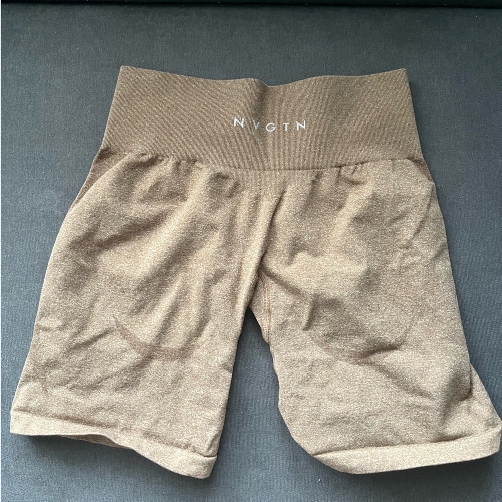 Mocha NVGTN shorts - size M